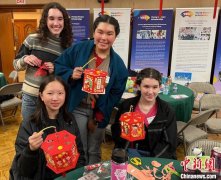 美国年轻人走进中国驻洛杉矶总领馆：“感知中